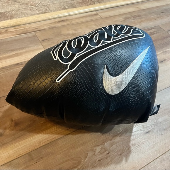 Nike SB Tiffany Dunk Diamond Pillow - Picture 4 of 6